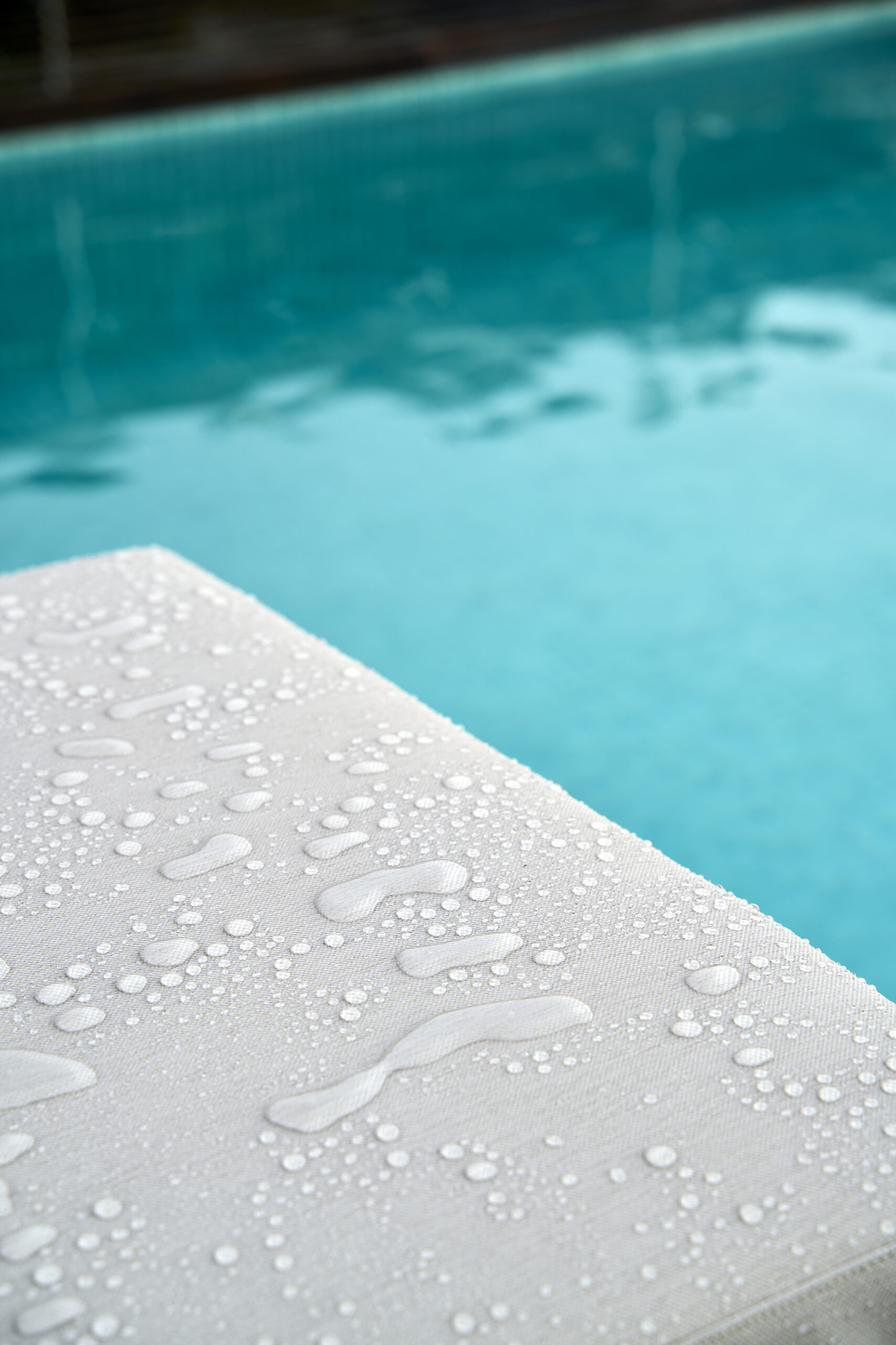 Lluvia_piscina_6